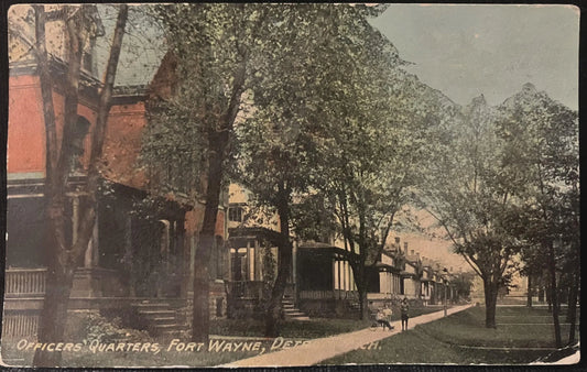 Officer’s Quarters, Fort Wayne, Detroit, Michigan - Vintage Postcard