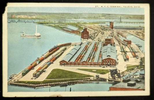N.Y.C. Terminal, Toledo, Ohio - Vintage Postcard