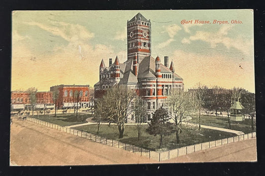 Court House, Bryan, Ohio - Vintage Postcard