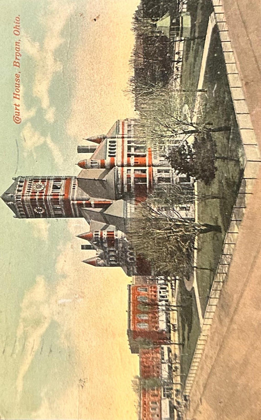 Court House, Bryan, Ohio - Vintage Postcard