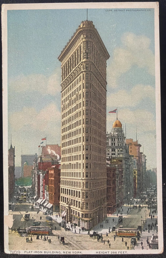 Flat Iron Building, New York - Detroit Publishing Co. - Vintage Postcard