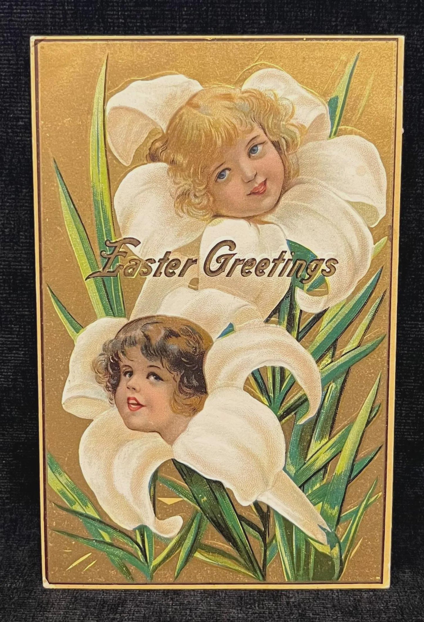 Embossed Easter Greetings 1910 - Vintage Postcard With Cherub Faces In Lilies - Art Neuveau