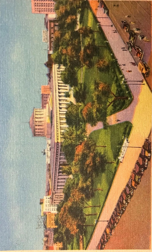 State Capitol and Grounds, Columbus, Ohio - Vintage Postcard