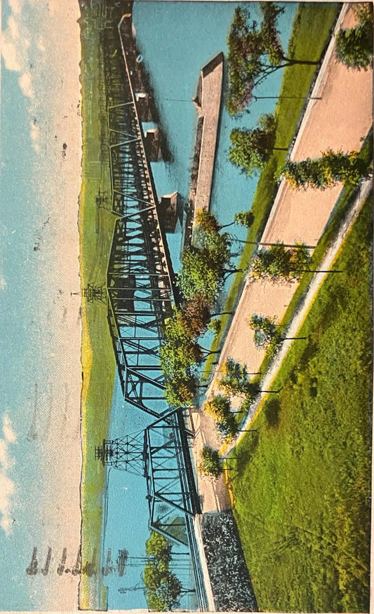 Government Bridge to Rock Island, Illinois - 1930 Merry Christmas Health to All stamp - Vintage Postcard