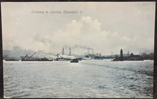 Entrance to Harbor, Cleveland, Ohio - Vintage Postcard