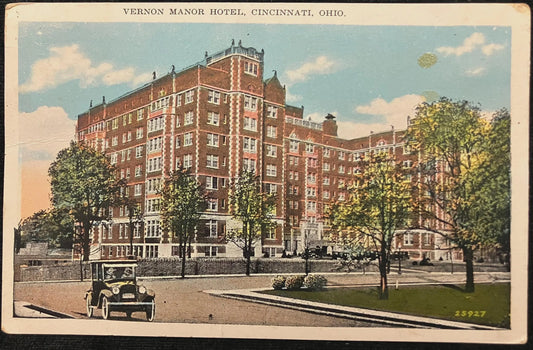 Vernon Manor Hotel, Cincinnati, Ohio - Vintage Hotel Postcard