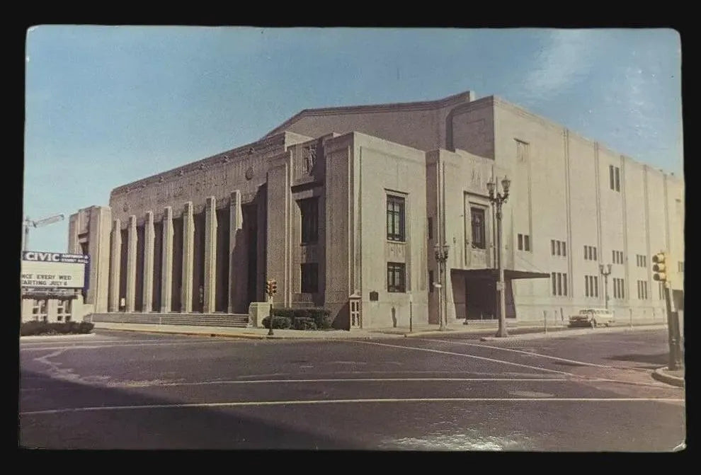 The Civic Auditorium, Grand Rapids, Michigan - Vintage Postcard
