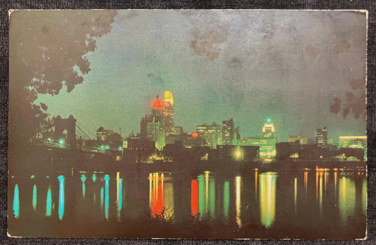 Cincinnati, Ohio, - Skyline at night - Vintage Postcard