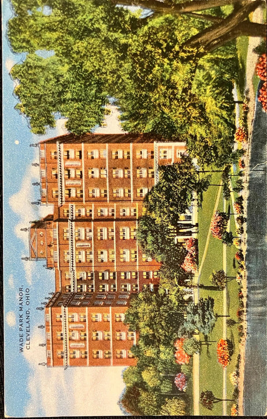 Wade Park Manor, Cleveland, Ohio - Vintage Postcard