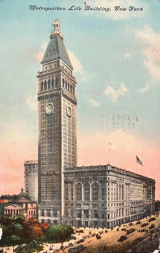 Metropolitan Life Building, New York - Vintage Postcard