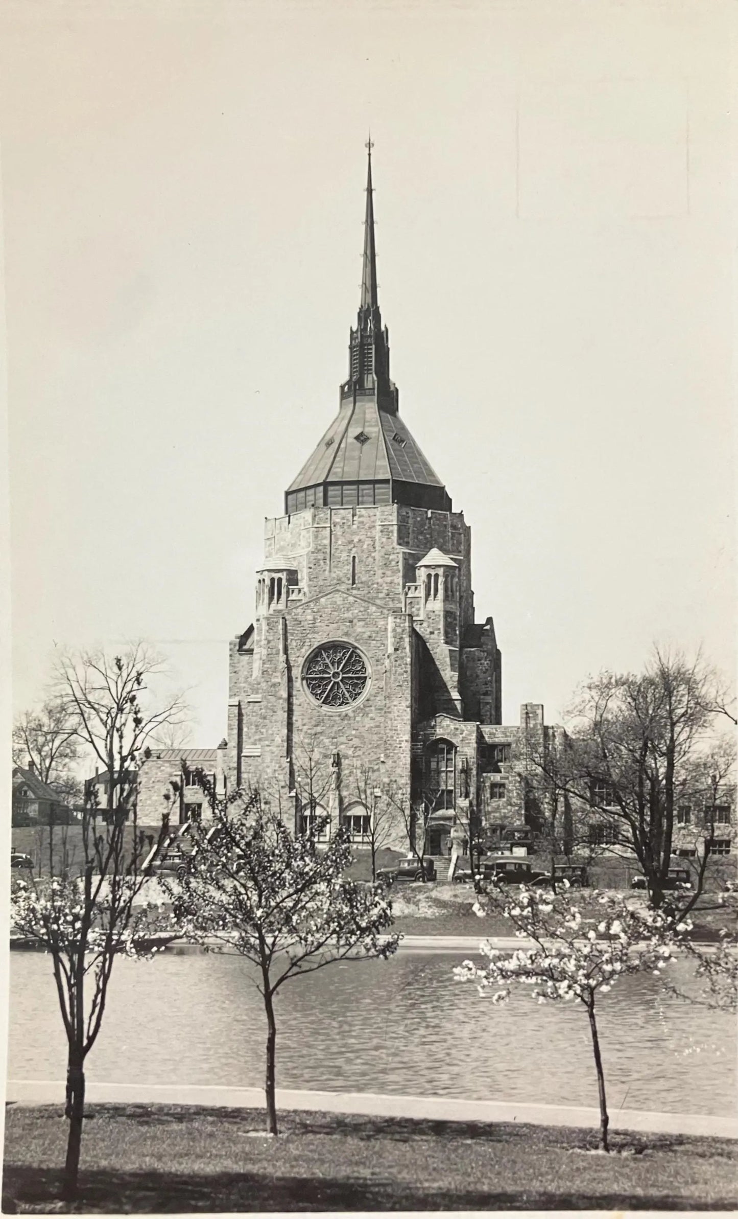 Epworth-Euclid Church, Cleveland, Ohio - Vintage Church Postcard