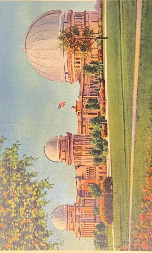 Yerkes Observatory, Williams Bay on Lake Geneva, Wisconsin - Vintage Postcard