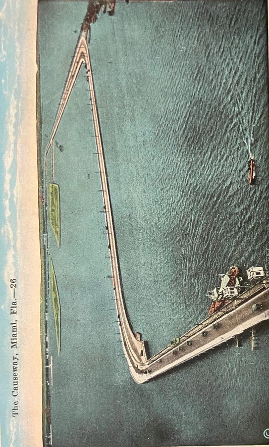 The Causeway, Miami, Florida - Vintage Road Postcard