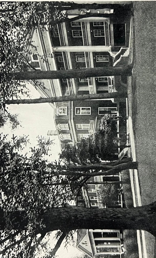 Martha Washington College, Abingdon, Virginia - Vintage Postcard