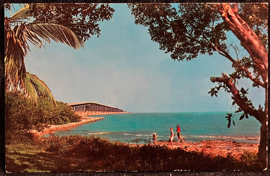 Along the Overseas Highway to Key West, Florida - Florida State News Bureau - Vintage Highway Postcard