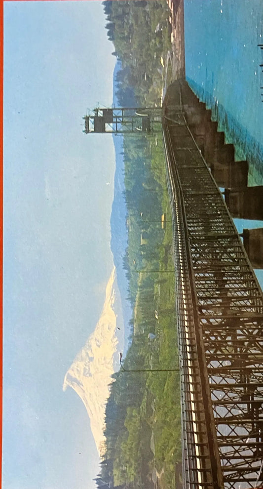 Hood River Bridge & Mt. Hood, Oregon - Photo by Ken Vermillion - Made in Italy - Vintage Postcard