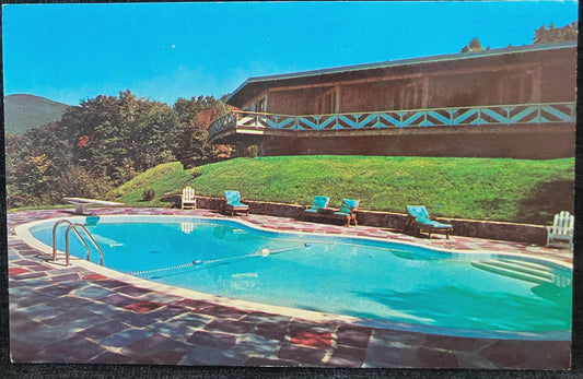 Notchway Motel in Franconia, New Hampshire - Vintage Motel Postcard