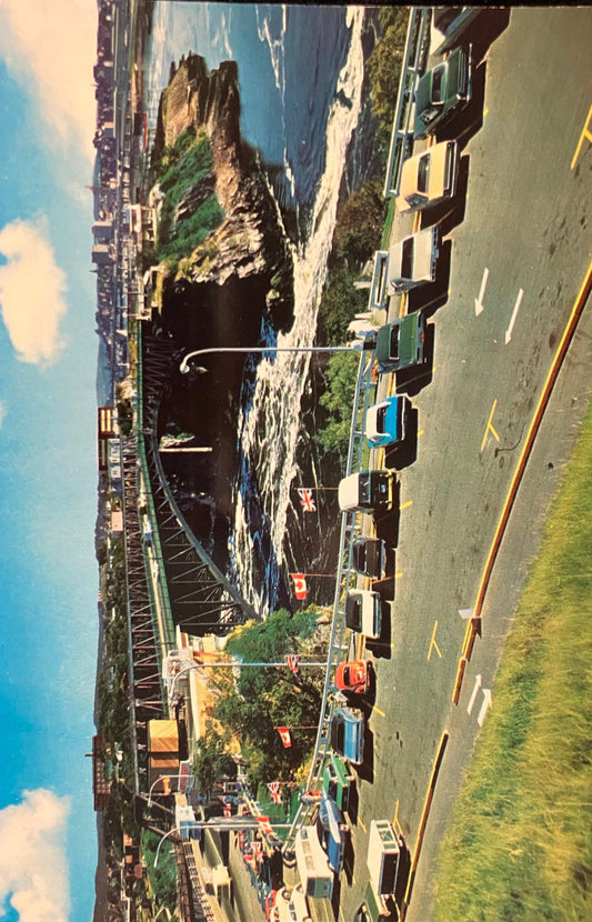 The Reversing Falls Rapids, Saint John, New Brunswick - Photo: E. Otto - Vintage Postcard