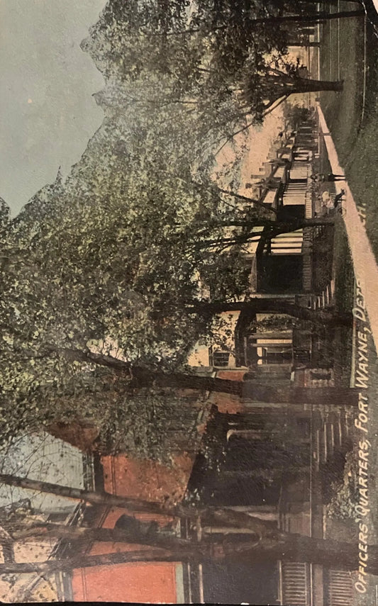 Officer’s Quarters, Fort Wayne, Detroit, Michigan - Vintage Postcard