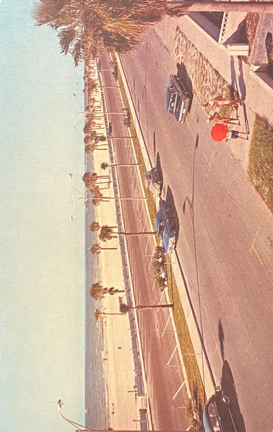 Clearwater Beach, Florida - Vintage Car Postcard