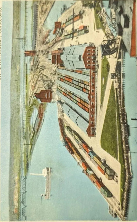 N.Y.C. Terminal, Toledo, Ohio - Vintage Postcard