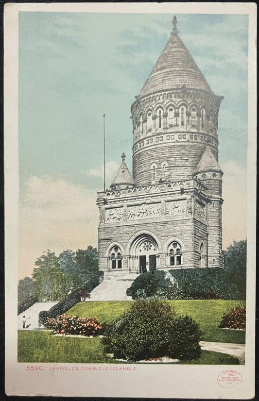 Carfield’s Tomb, Cleveland, Ohio - Vintage Postcard