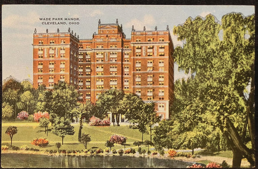 Wade Park Manor, Cleveland, Ohio - Ecko-Chrome Reproduction - Vintage Postcard