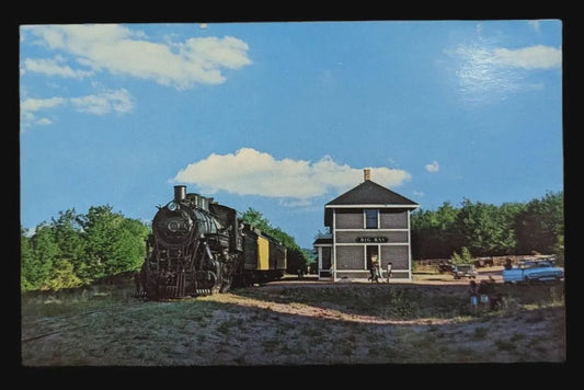 Big Bay, Michigan in Michigan's Upper Peninsula - Vintage Postcard