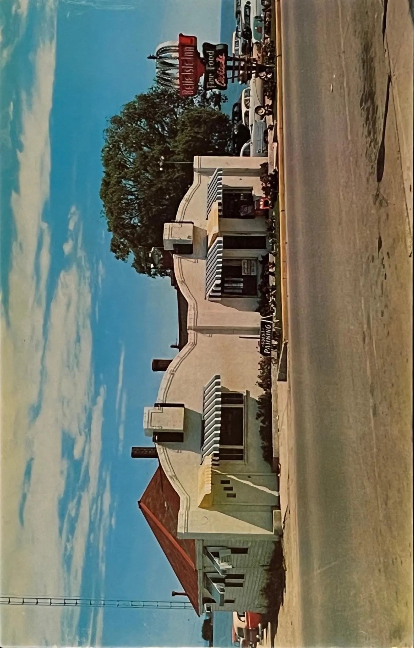 Belle Isle Finer Foods, St. Ignace, Michigan - Vintage Postcard