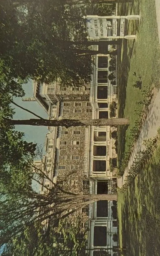 Battle Creek Health Center, Battle Creek, Michigan - Vintage Postcard